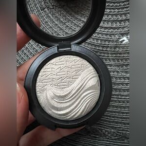 Mac Extra Dimension Eyeshadow Modern Pewter Silver Metallic